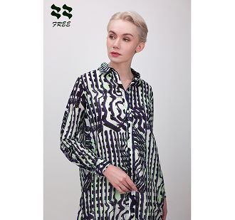 Typical dress with classic collar(001)